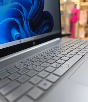 New Laptop HP Stream Notebook 8GB Intel Core i7 SSD 512GB