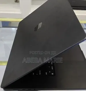 New Laptop Apple MacBook Pro 2024 M3 14-inch 36GB Apple M3 Pro SSD 1T