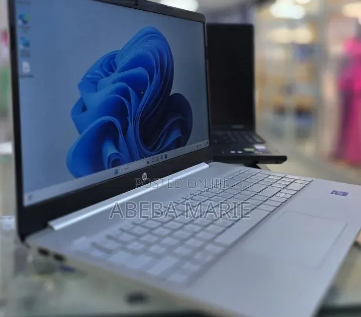 New Laptop HP Stream Notebook 16GB Intel Core i7 SSD 512GB