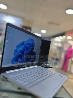 New Laptop HP Stream Notebook 16GB Intel Core i7 SSD 512GB