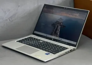 Laptop HP EliteBook 830 G7 8GB Intel Core i7 SSD 256GB