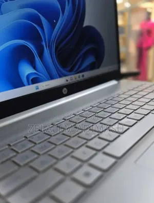 New Laptop HP Stream Notebook 8GB Intel Core i7 SSD 512GB