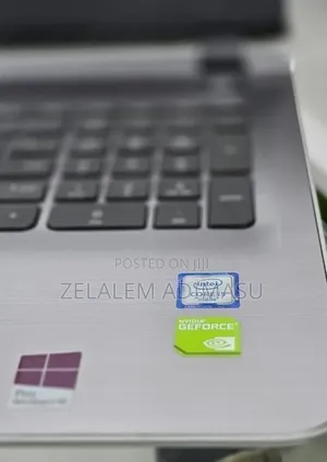 New Laptop HP Pavilion 15 8GB Intel Core i5 HDD 1T