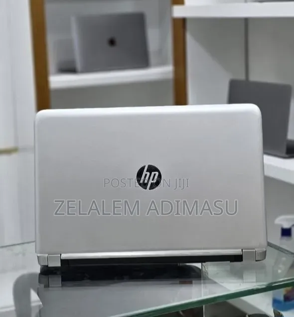 New Laptop HP Pavilion 15 8GB Intel Core i5 HDD 1T