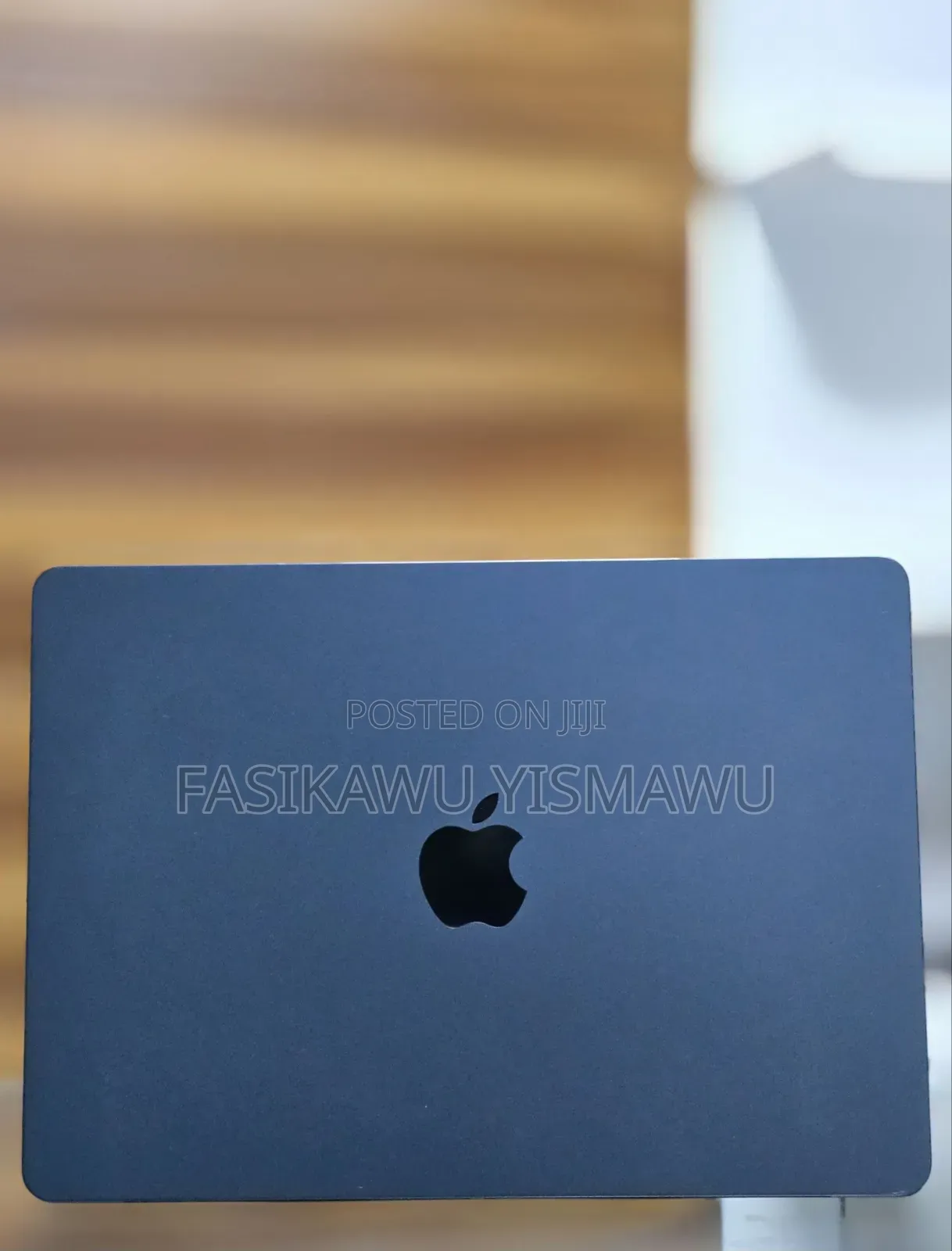 New Laptop Apple MacBook Air 2025 M4 13-inch 16GB Apple M4 SSD 256GB