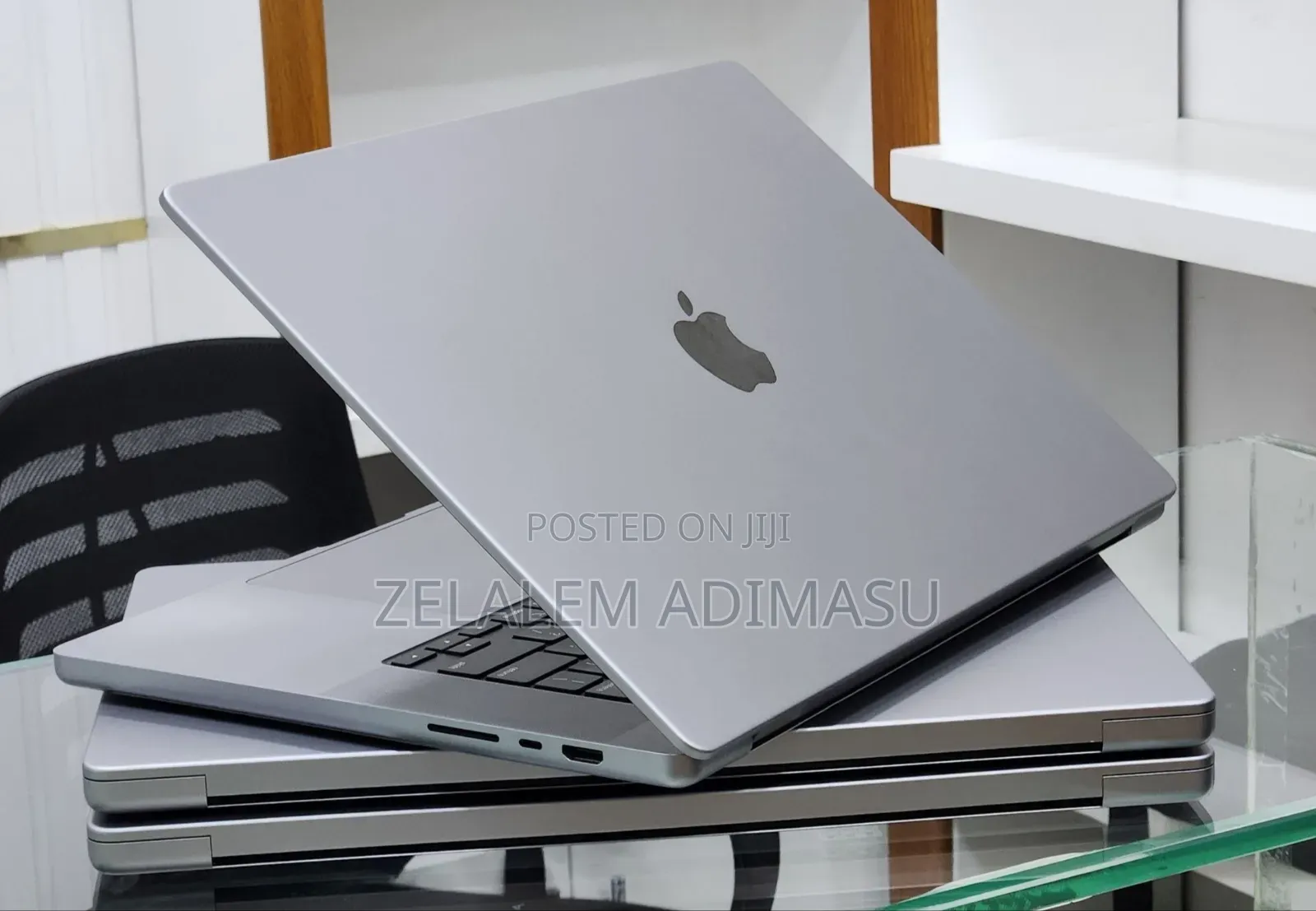 New Laptop Apple MacBook Pro M1 32GB Apple M1 Pro SSD 512GB