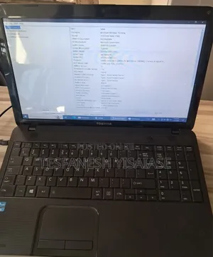 Laptop Toshiba Satellite C850 4GB Intel Core i3 HDD 500GB
