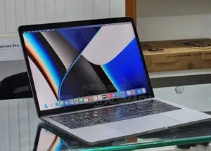 New Laptop Apple MacBook Pro 2019 16GB Apple M1 SSD 1T