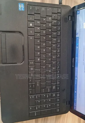 Laptop Toshiba Satellite C850 4GB Intel Core i3 HDD 500GB