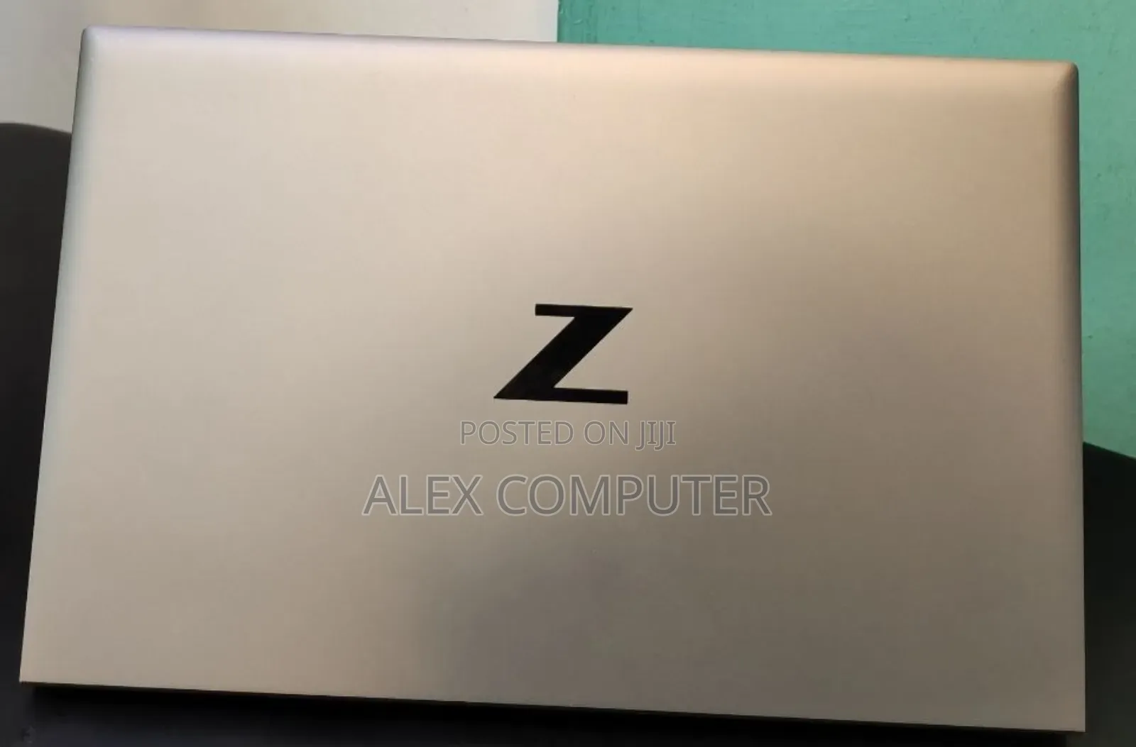 New Laptop HP ZBook Firefly 15 G7 16GB Intel Core i7 SSD 1T