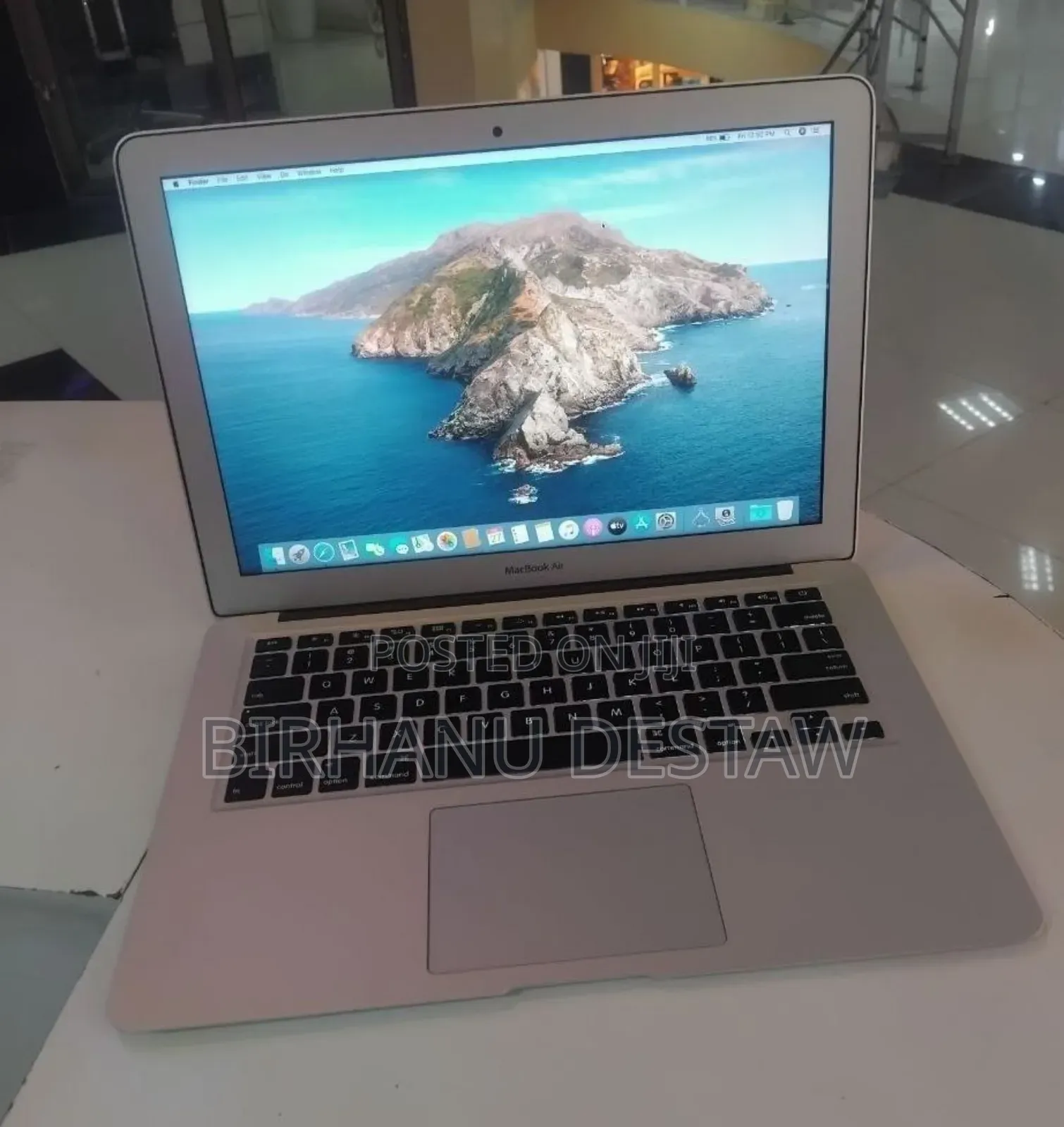New Laptop Apple MacBook Air 2015 4GB Intel Core i5 SSD 256GB