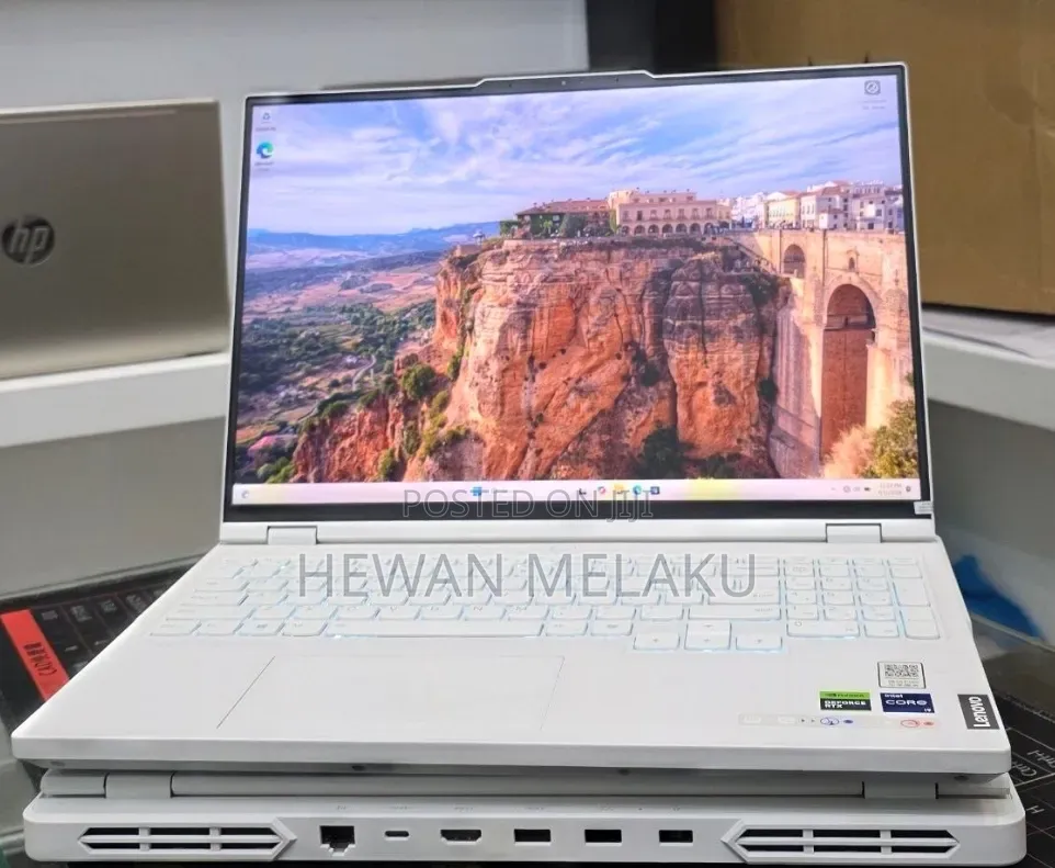 New Laptop Lenovo 16GB Intel Core i9 SSD 1T