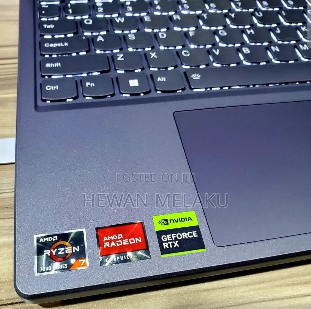 New Laptop Lenovo Legion Slim 5 16GB AMD Ryzen 7 SSD 512GB