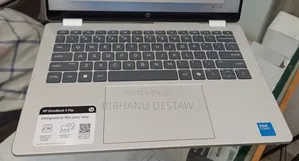 New Laptop HP 16GB Intel Core 7 SSD 512GB