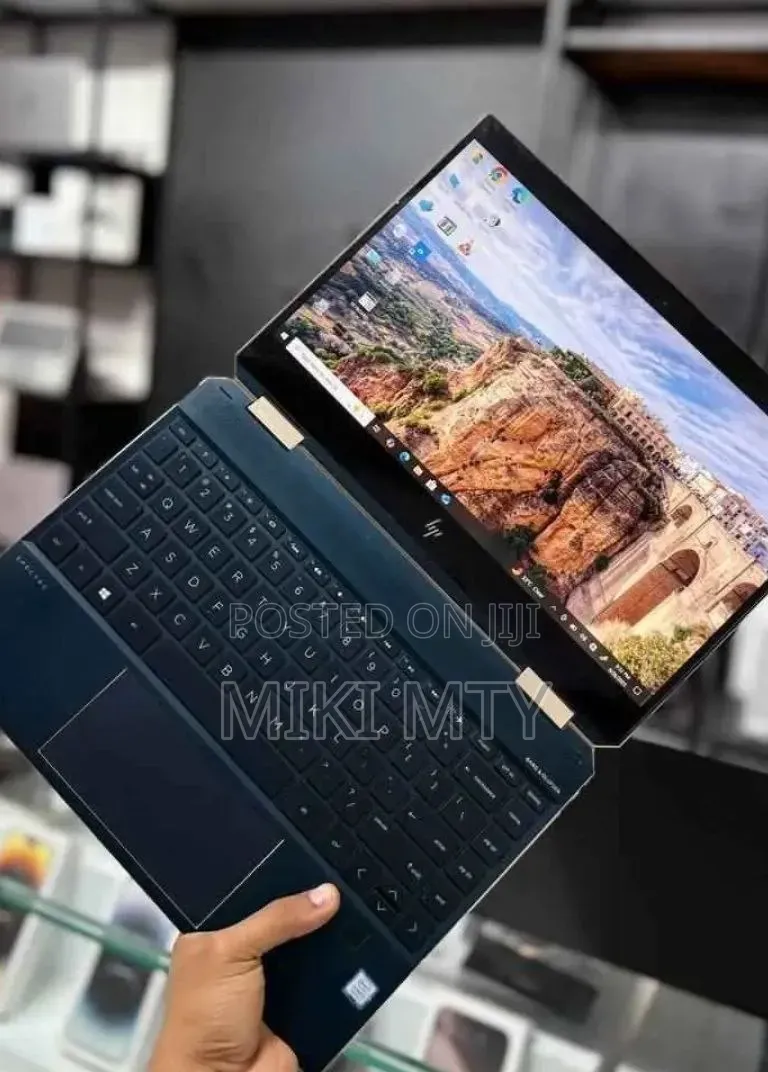 New Laptop HP Spectre X360 16GB Intel Core i7 SSD 512GB