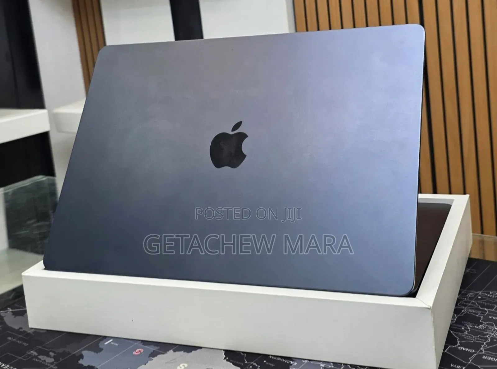 New Laptop Apple MacBook Air 2025 M4 13-inch 16GB Intel SSD 512GB