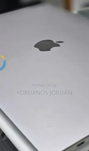 New Laptop Apple MacBook Pro 2019 16GB Intel Core i5 SSD 256GB