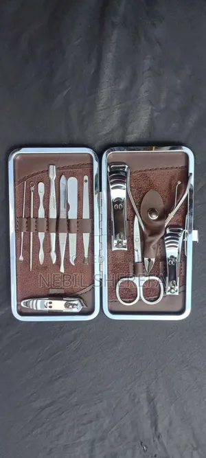 Proffesional Manicure Pedicure Kit