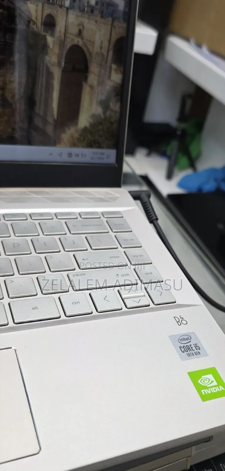 New Laptop HP Pavilion 15 8GB Intel Core i5 SSD 512GB
