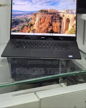 New Laptop Dell Precision 5520 16GB Intel Core i7 SSD 512GB