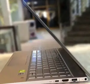 New Laptop HP Pavilion 14 8GB Intel Core i7 SSD 512GB