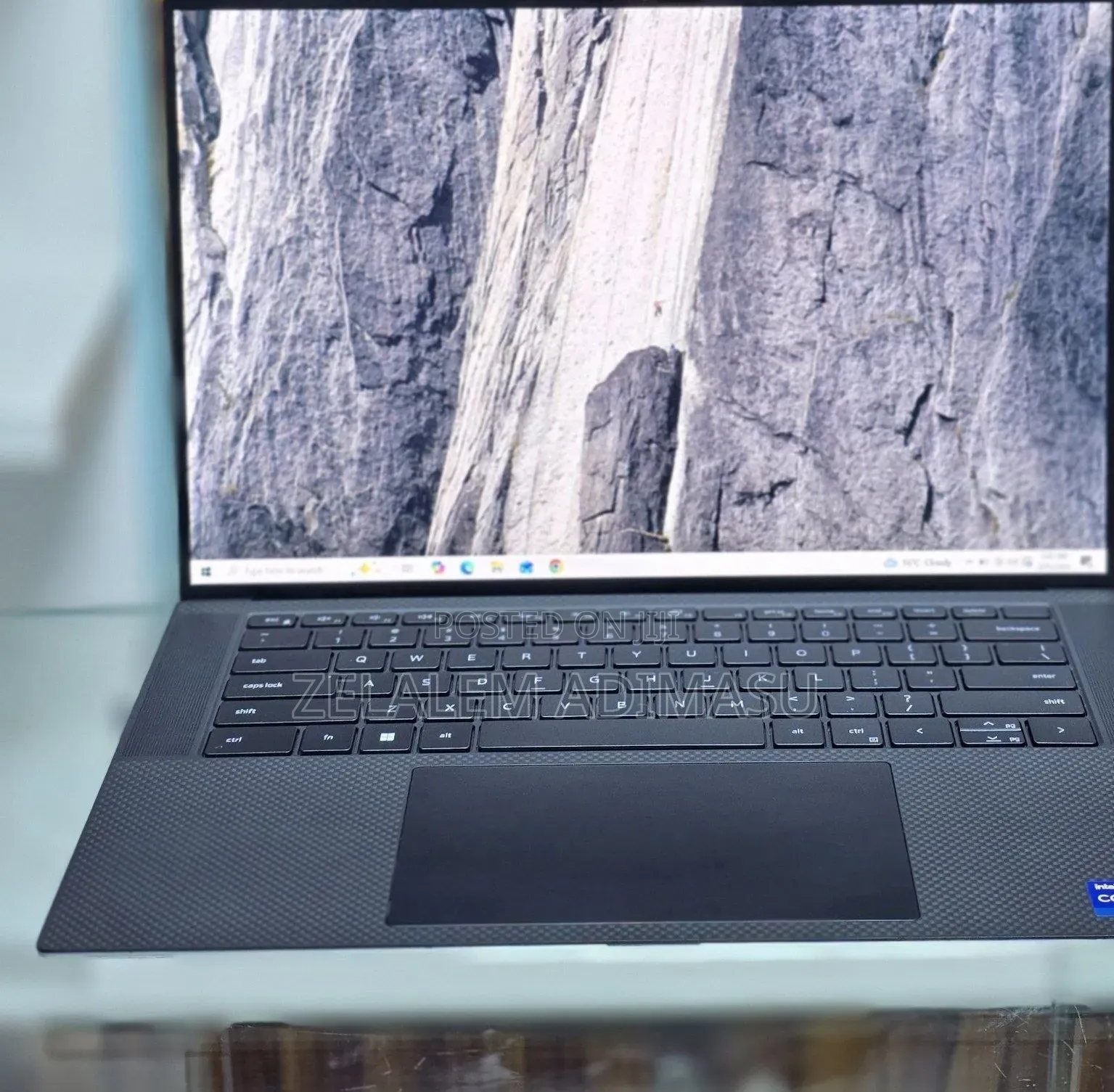 New Laptop Dell XPS 15 16GB Intel Core i7 SSD 1T