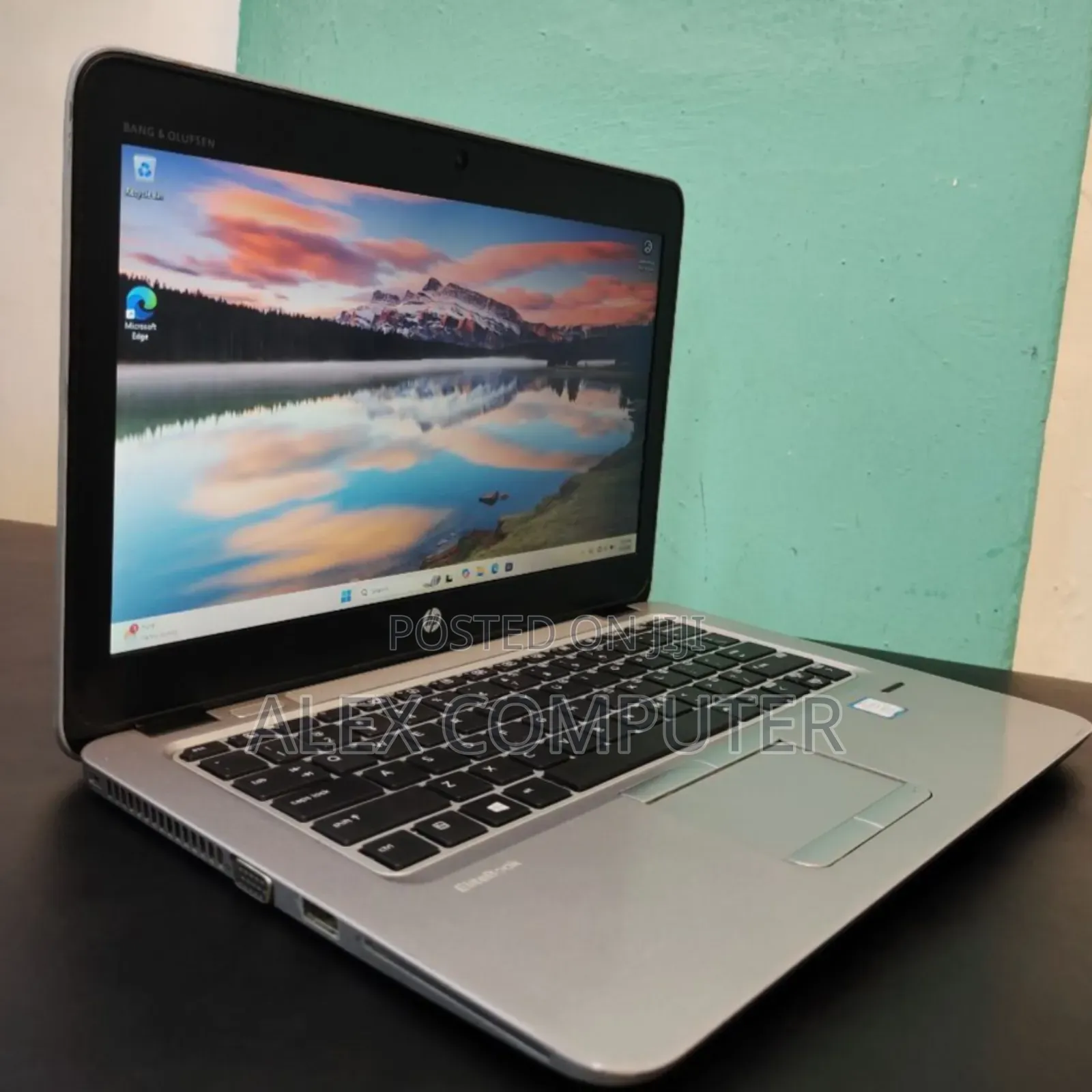 New Laptop HP EliteBook 820 G4 8GB Intel Core i5 SSD 256GB