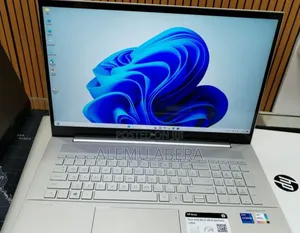 New Laptop HP 12GB Intel Core i7 SSD 512GB