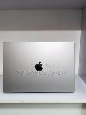 New Laptop Apple MacBook Pro M1 16GB Apple M1 Pro SSD 512GB