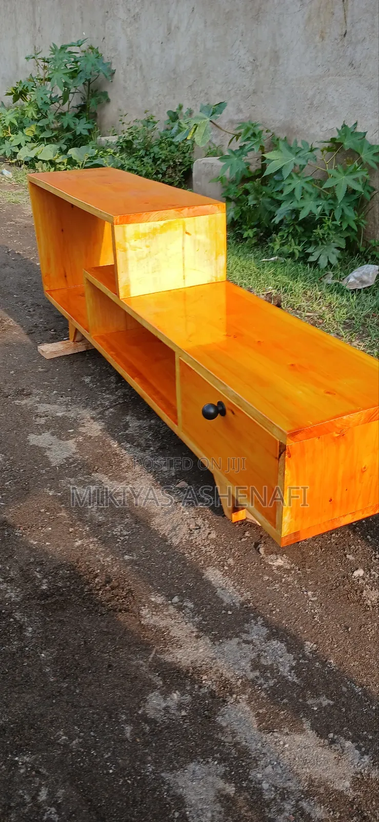 Tv Stand ቴቪ ማስቀመጫ