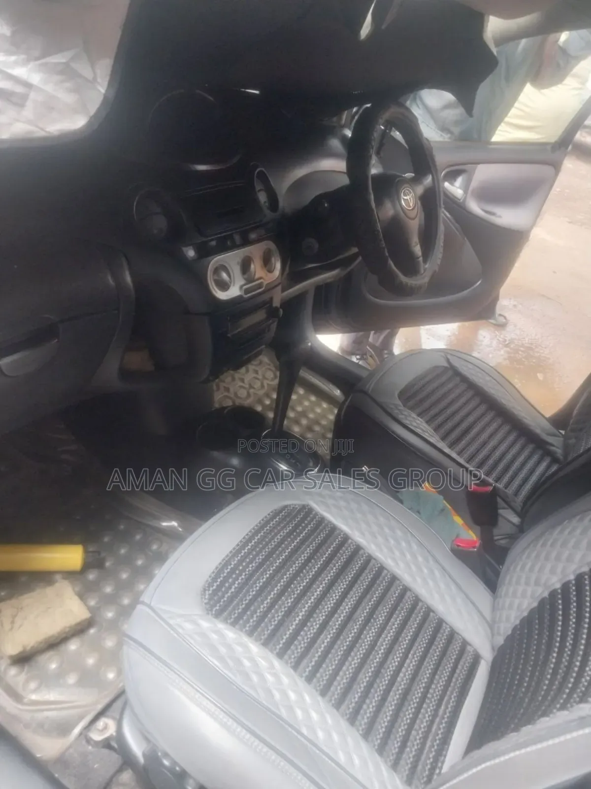 Toyota Vitz 2004 Blue