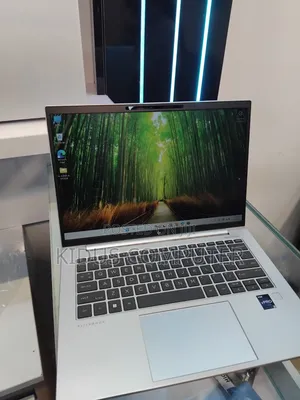New Laptop HP EliteBook 840 G9 16GB Intel Core i7 SSD 512GB
