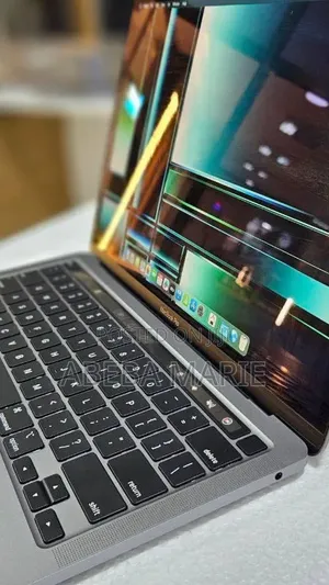 New Laptop Apple MacBook Air 2022 M2 16GB Apple M2 SSD 256GB