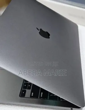 New Laptop Apple MacBook Air 2022 M2 16GB Apple M2 SSD 256GB
