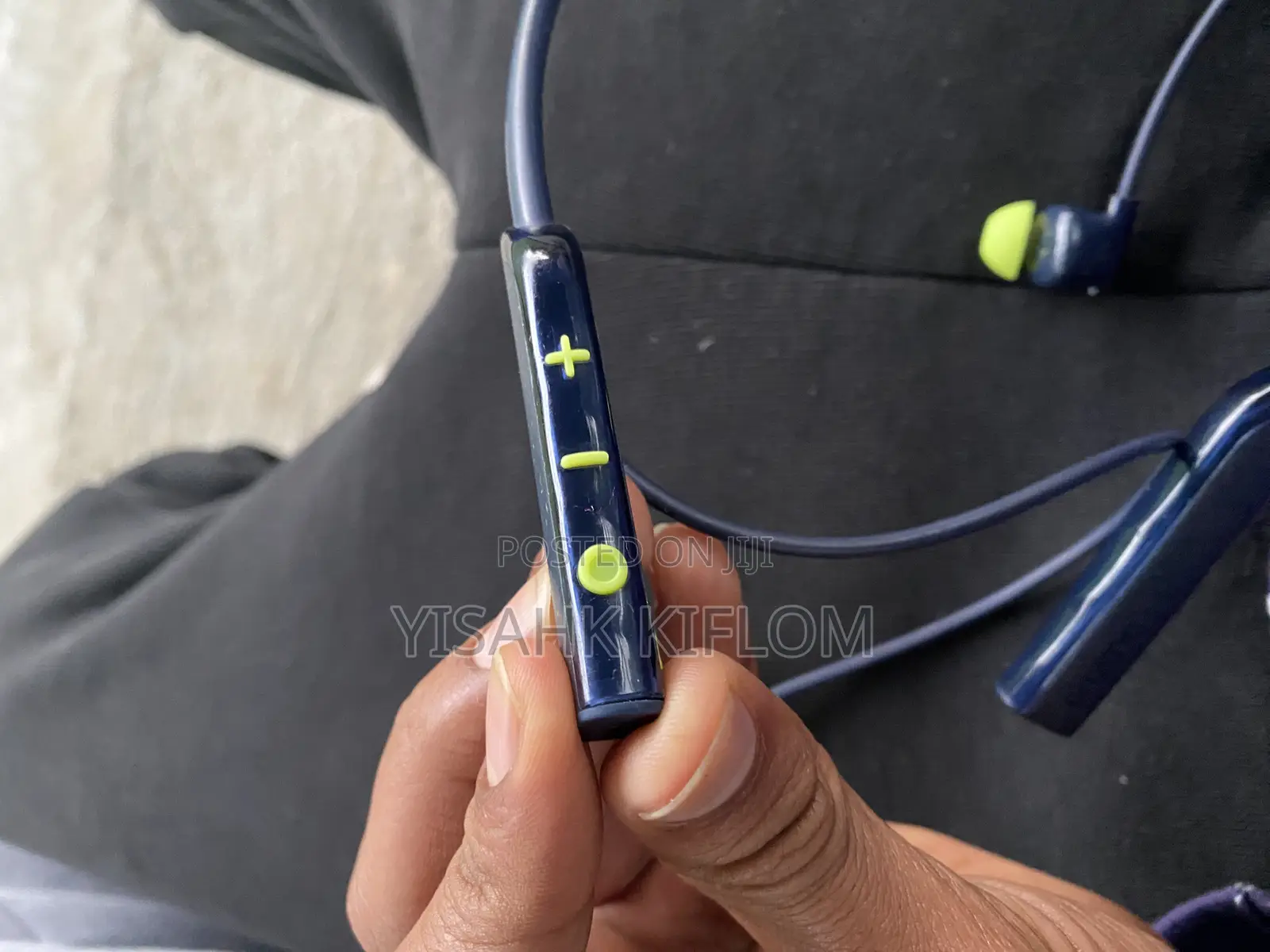 Wireless High Quality Neck Headphones
