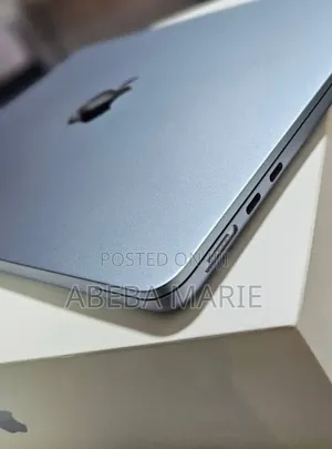 New Laptop Apple MacBook Air 2025 M4 13-inch 16GB Apple M4 SSD 1T