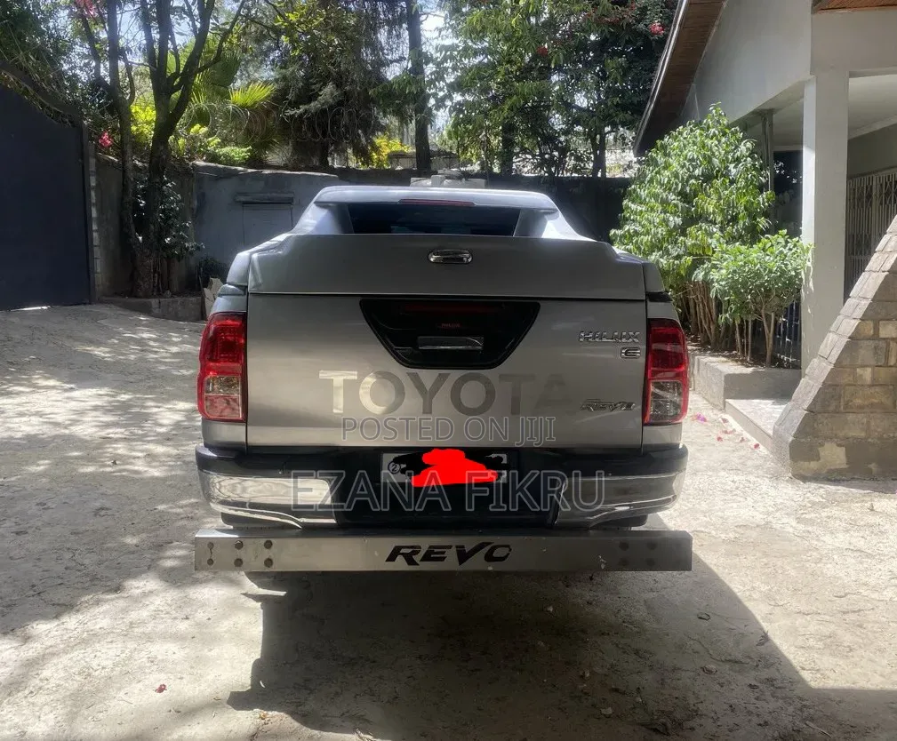 Toyota Hilux 2017 Silver