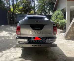 Toyota Hilux 2017 Silver