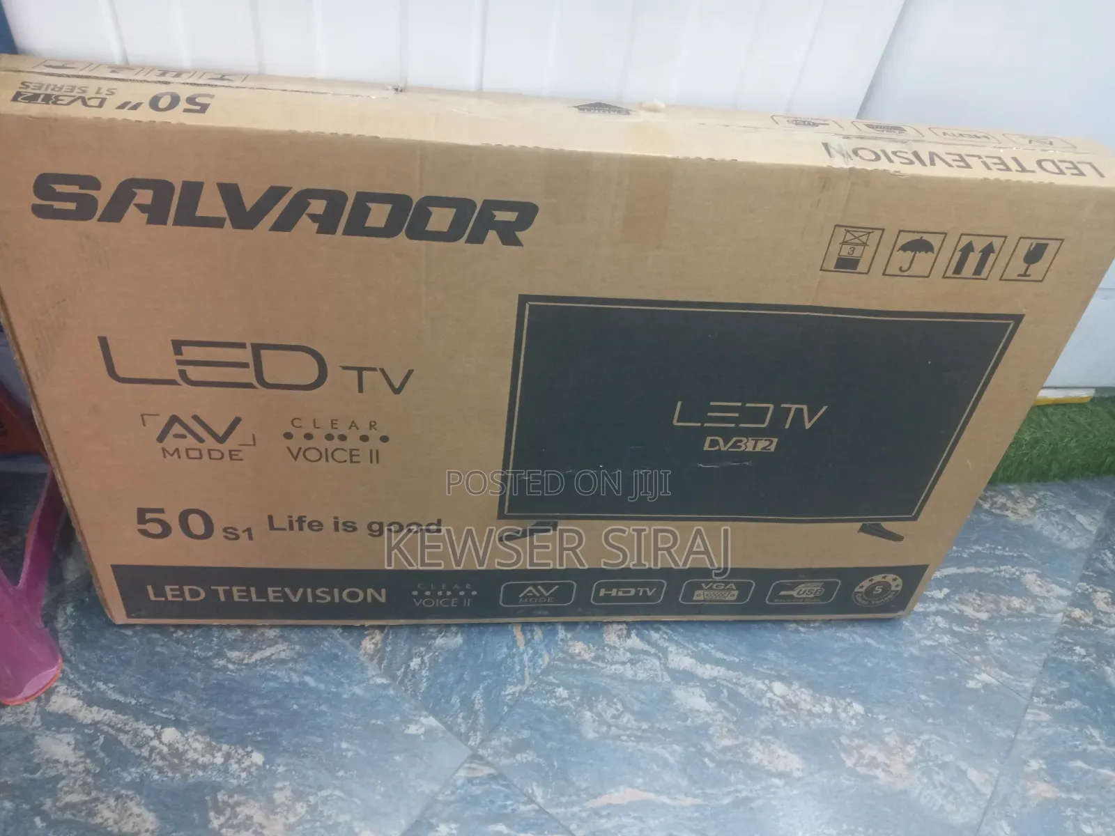 Aiwa 43inch Tv Qled Smart Tv