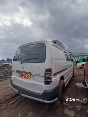 Toyota HiAce 2008 White