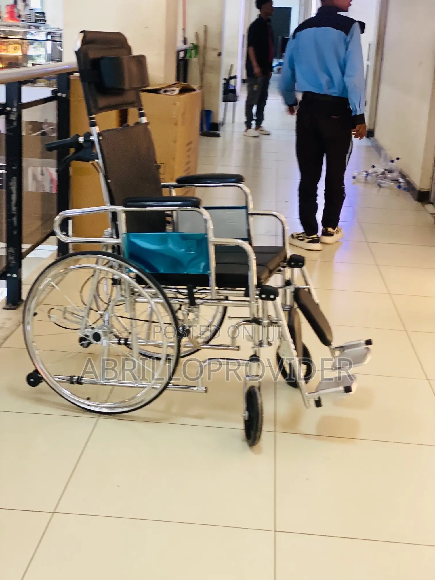 Wheelchair ዊልቸር ወደዋላ መተኛት የሚችል