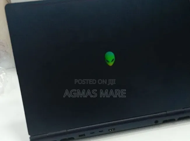 New Laptop Alienware 16 Aurora 32GB Intel Core Ultra 9 SSD 1T