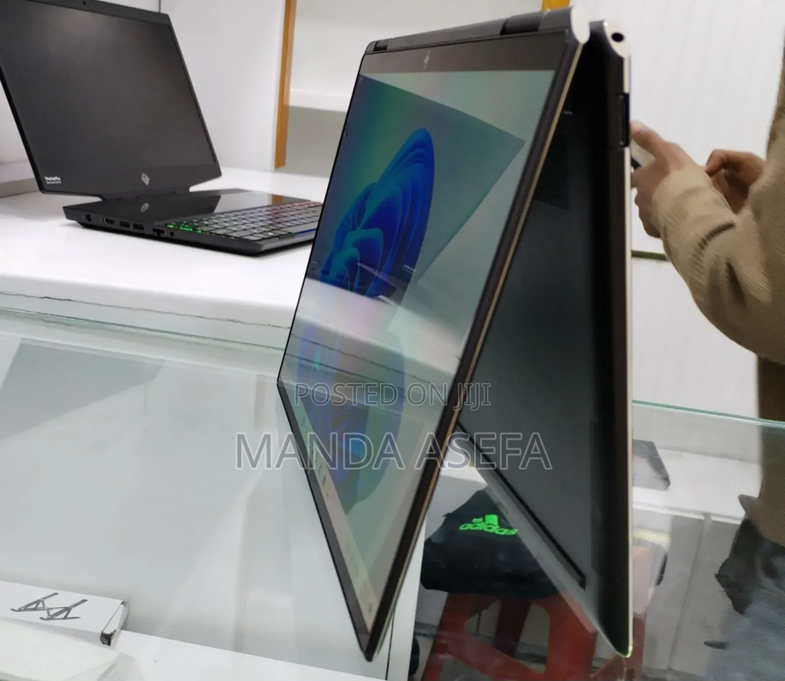 New Laptop HP Spectre 16GB Intel Core i7 SSD 1T