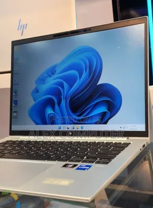 New Laptop HP EliteBook 840 G9 16GB Intel Core i5 SSD 512GB