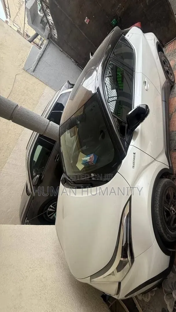 Toyota C-HR 2022 White
