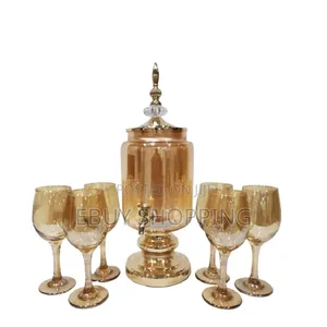 Prestige Pour: 7-Piece Golden Glass Hosting Kit