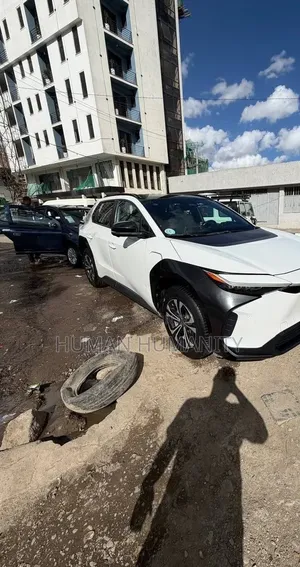 Toyota bZ4X 2023 White