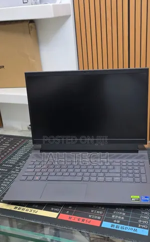 New Laptop Dell G15 5535 16GB Intel Core i7 SSD 512GB