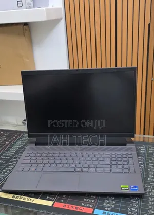 New Laptop Dell G15 5535 16GB Intel Core i7 SSD 512GB