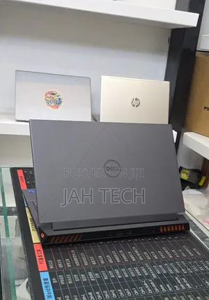 New Laptop Dell G15 5535 16GB Intel Core i7 SSD 512GB